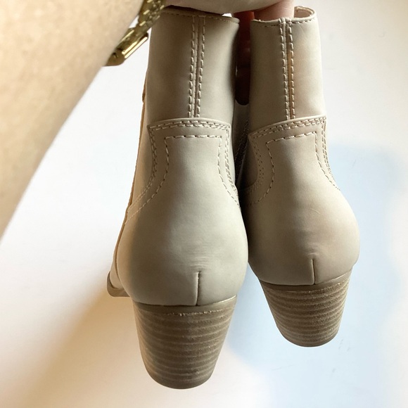 NWOT DV by Dolce Vita Pueblo Short Western Boots - Sand - 9 - Picture 7 of 10